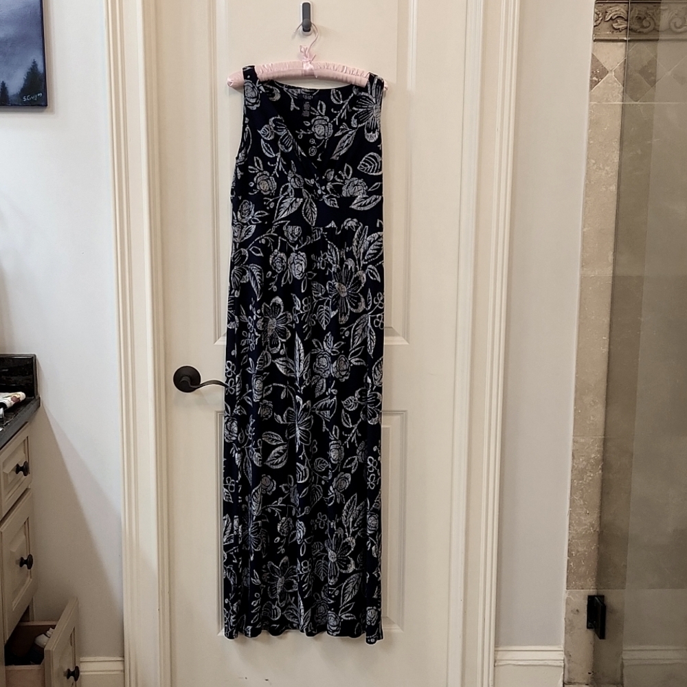 Chaps sleeveless maxi dress, Navy, L, empire waist